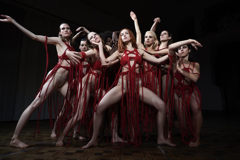 suspiria-2018-001-bodies-limbs-akimbo.jpg